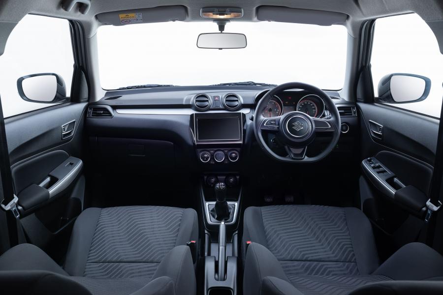 Торпедо Suzuki Swift 2018 года  (ZA) (фото 28 из 40)